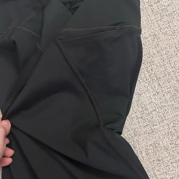 LG Black Compression Leggings - Picture 2 of 5